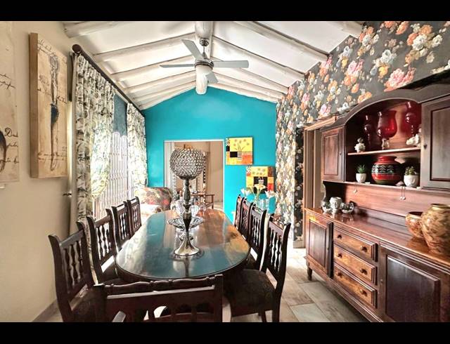 7 BEDROOM HOUSE FOR SALE IN THREE RIVERS